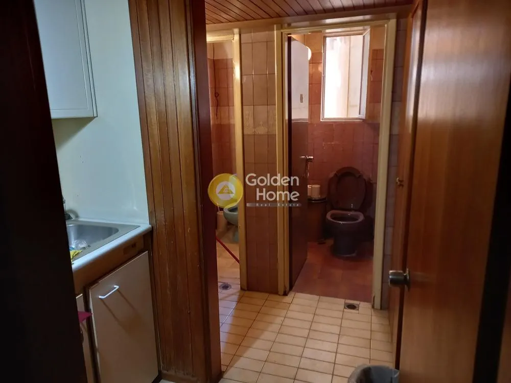Salles de bain - Office Space with Double Glazing in Piraeus Centre