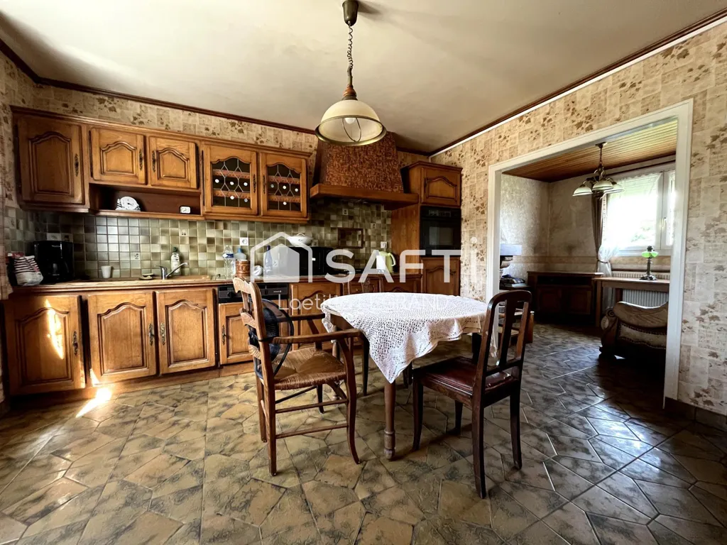 Dining Room - 6-Piece House with Garden in Bégard
