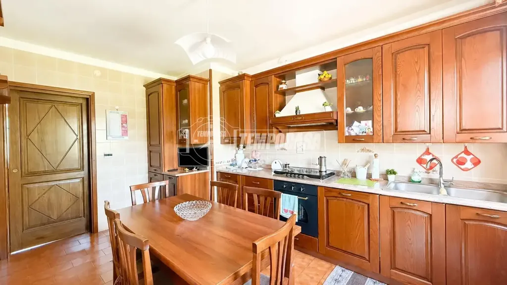Köök - Apartment with Balcony in Asti