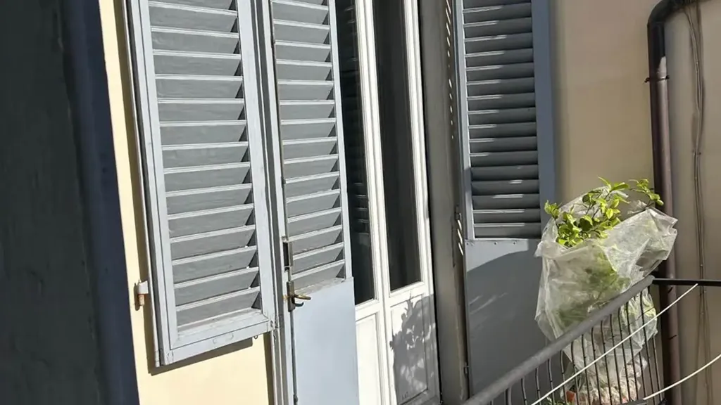 Balcon - 7-Room Apartment with Balcony in Florence