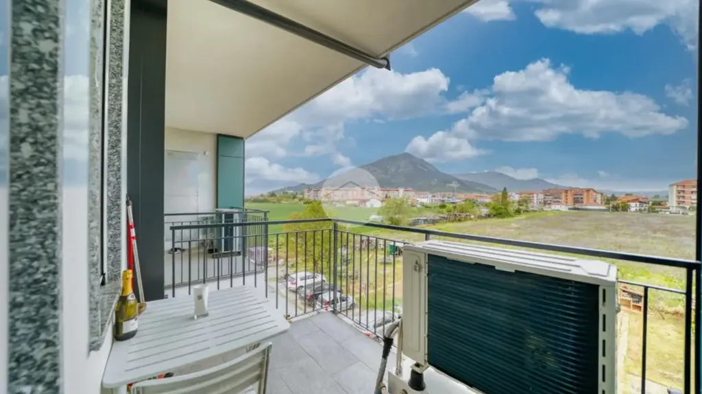 Balcon - Energy-Efficient Apartment with Balcony in Piossasco