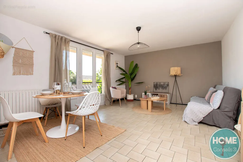 Sala da pranzo - Villa with Amenable Basement in Cugnaux