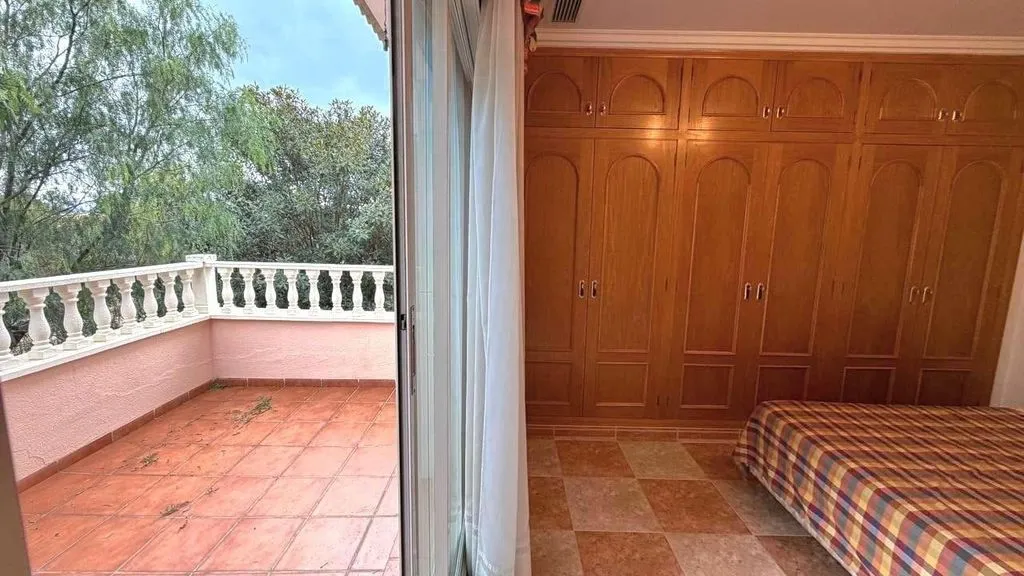 Rõdu - Luxury Chalet with Pool in Elche