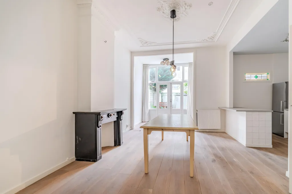 4-toaline korter asukohas Den Haag