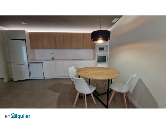 Salle à manger - Newly Finished Flat with A/C in Vinalesa