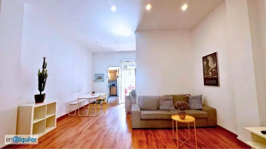 Soggiorno - Modernist Flat with Balcón in Cabanyal, Valencia