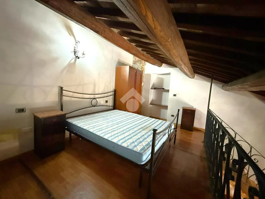 Camere da letto - Historic Apartments with Piazza View in Bagnaia