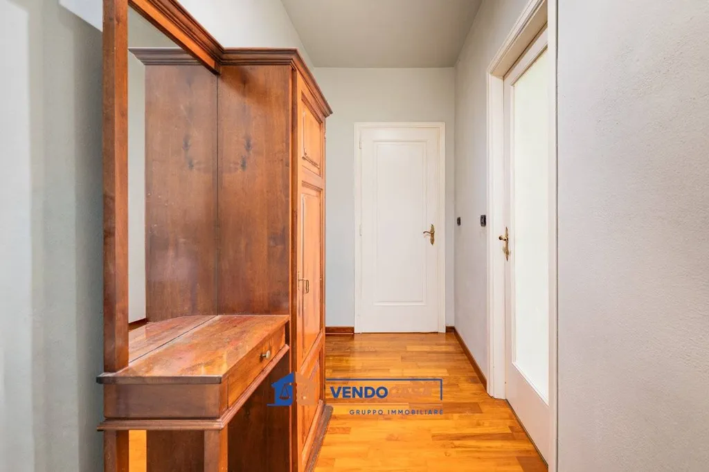 Entrée - Apartment with Balcony in Cuneo