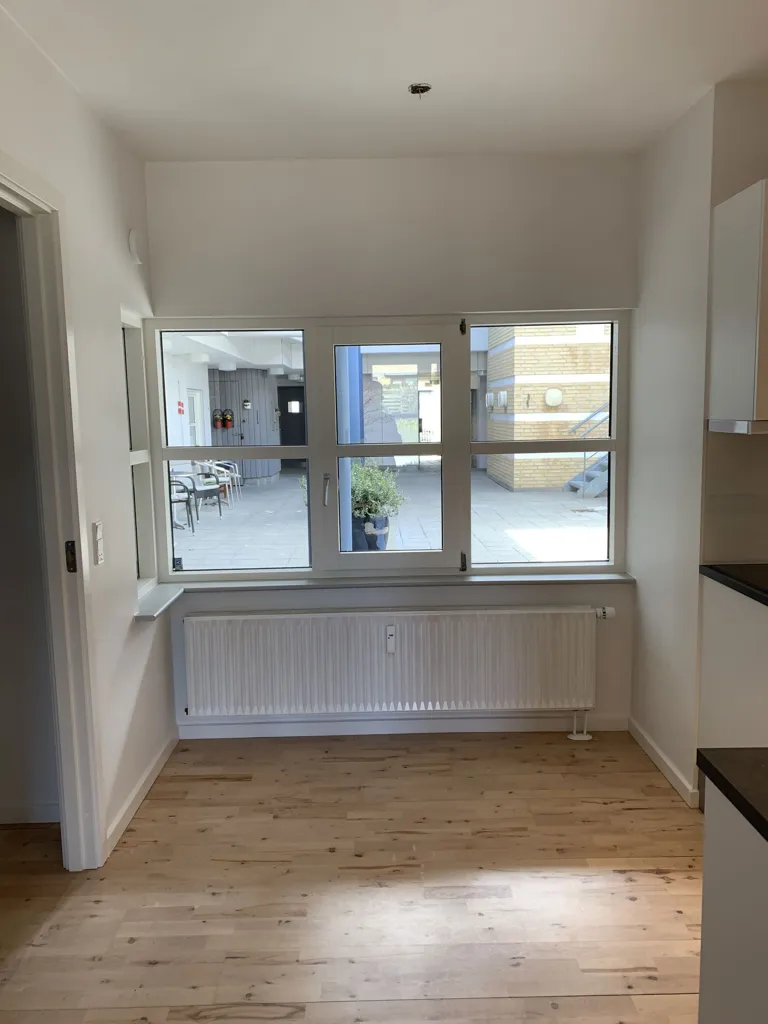 Toad - Modernised 2-Bed Flat with Elevator in Skalborg