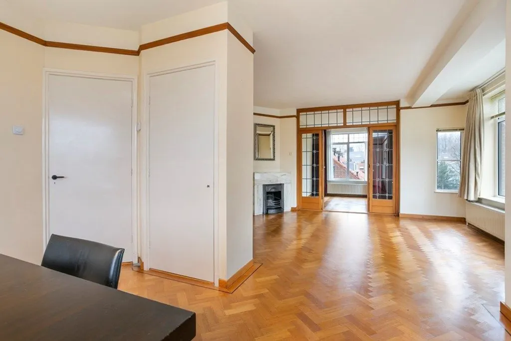 Söögituba - Portiekflat with Park Views in Den Haag