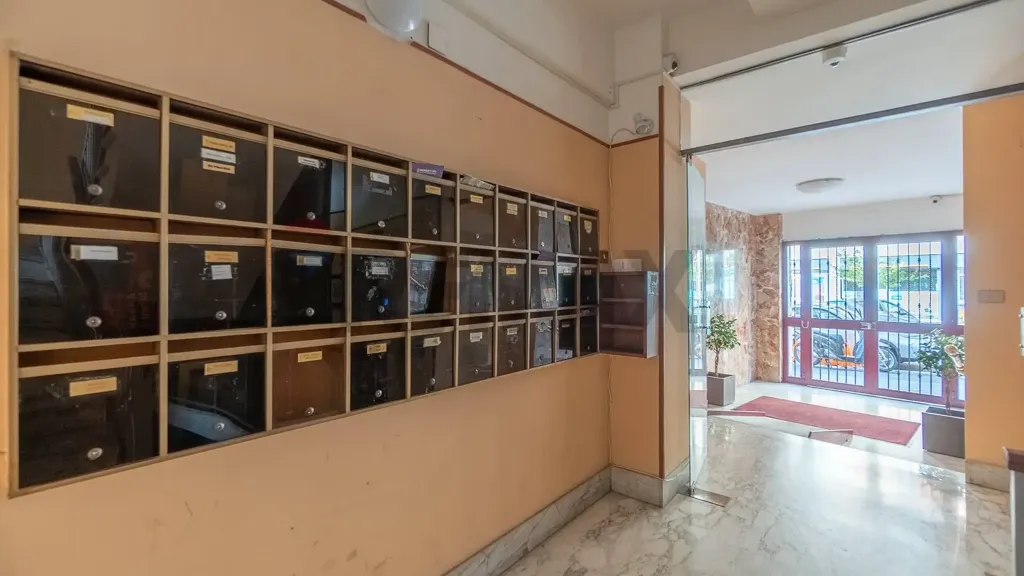 Entrée - Furnished Apartment with Balcony in Rome