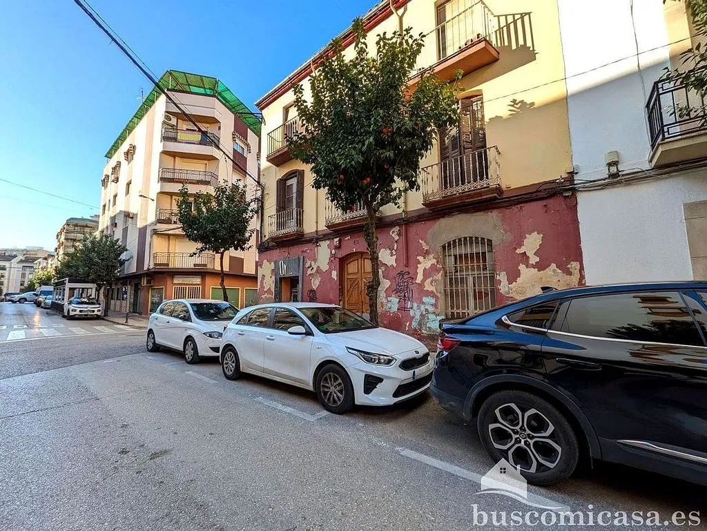 Välivaade - Villa for Renovation in Linares, Jaén