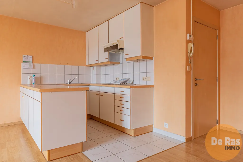 Cuisine - Appartement avec Vue sur la Place du Marché à Herzele