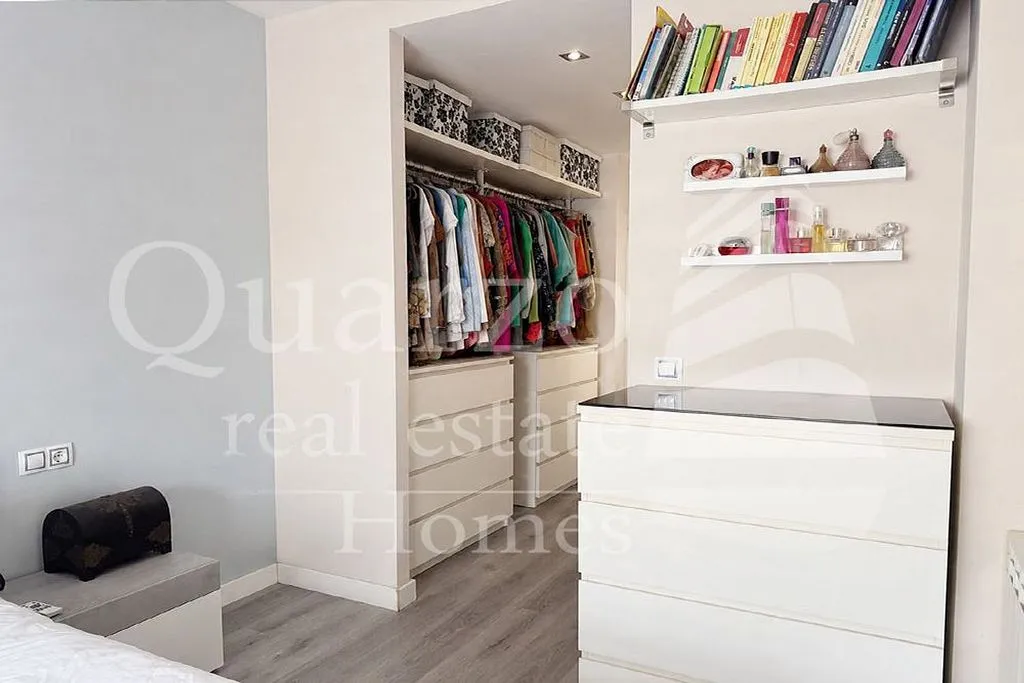 Rooms - Apartment with Terrace in Daimús