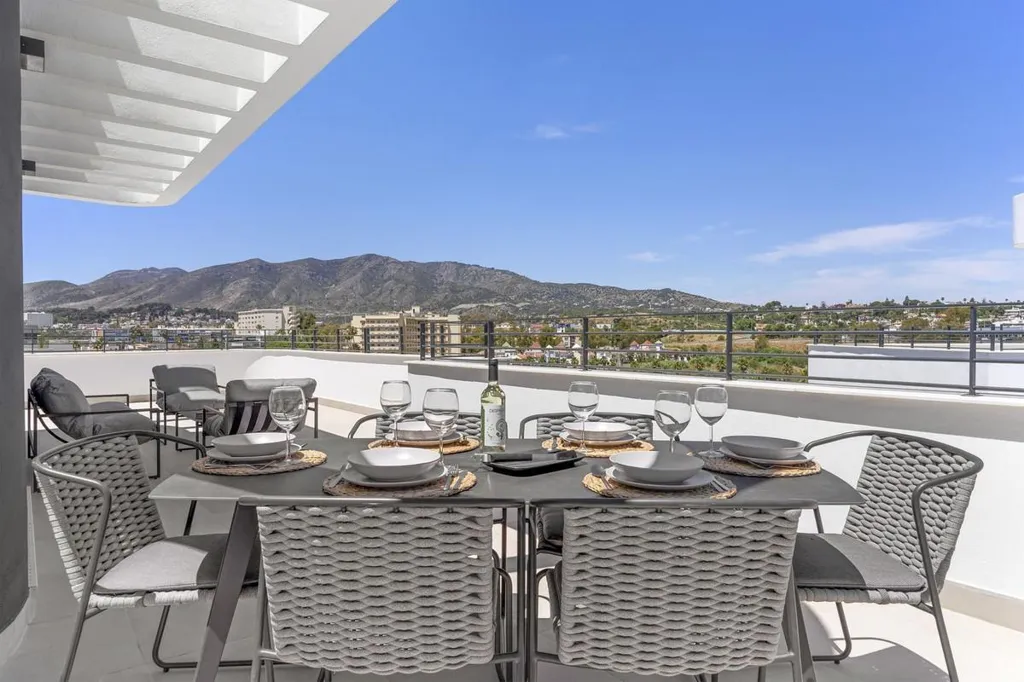 Terrazza - Penthouse with Pool in Torremolinos