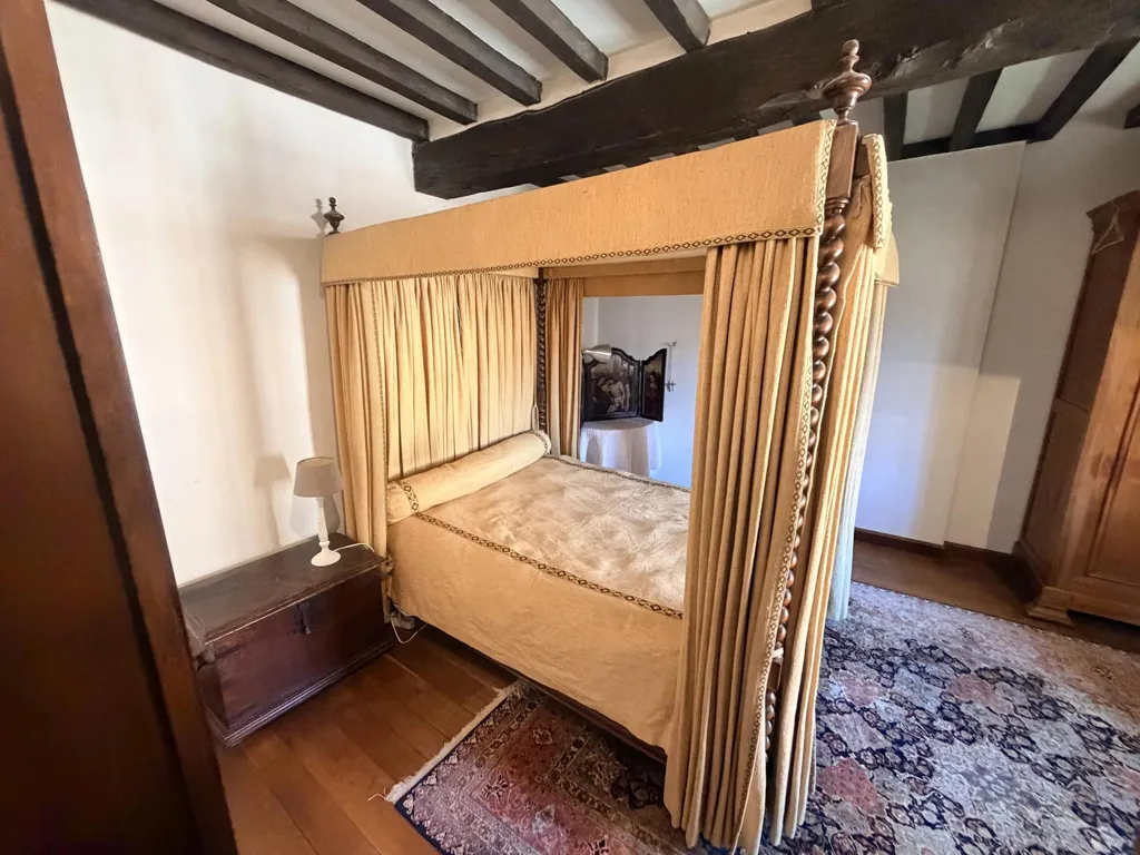 Chambres - Moulin Historique avec Machinerie à Huccorgne