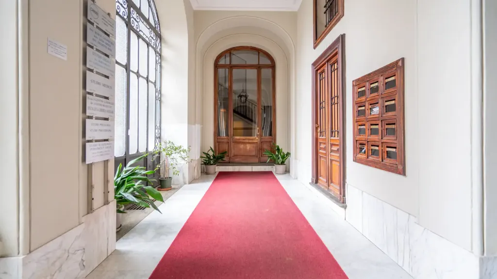hallway_entrance