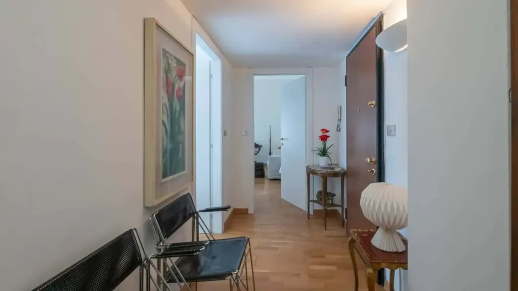 Entrée - Charming Studio in Milan’s Cozy Neighborhood