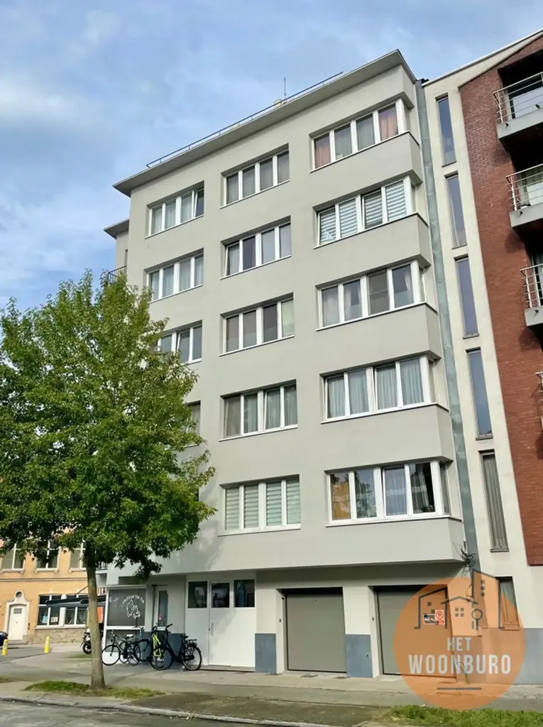 Välivaade - 2-Bedroom Apartment with Balcony in Aalst