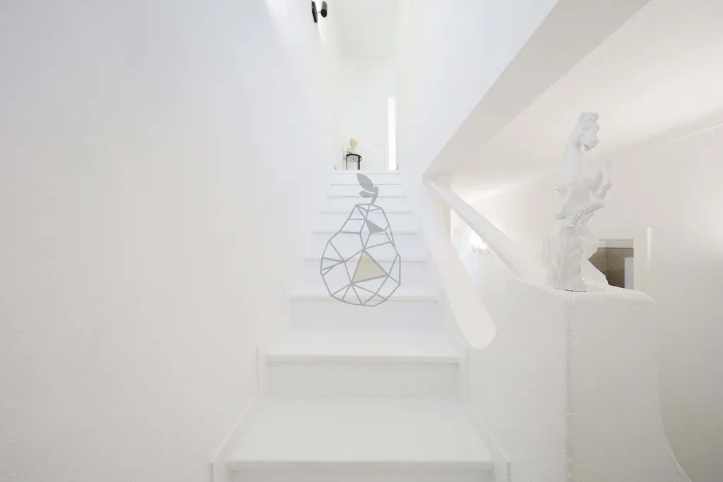 Rooms - 2-Bedroom Villa with Private Garden in Albufeira