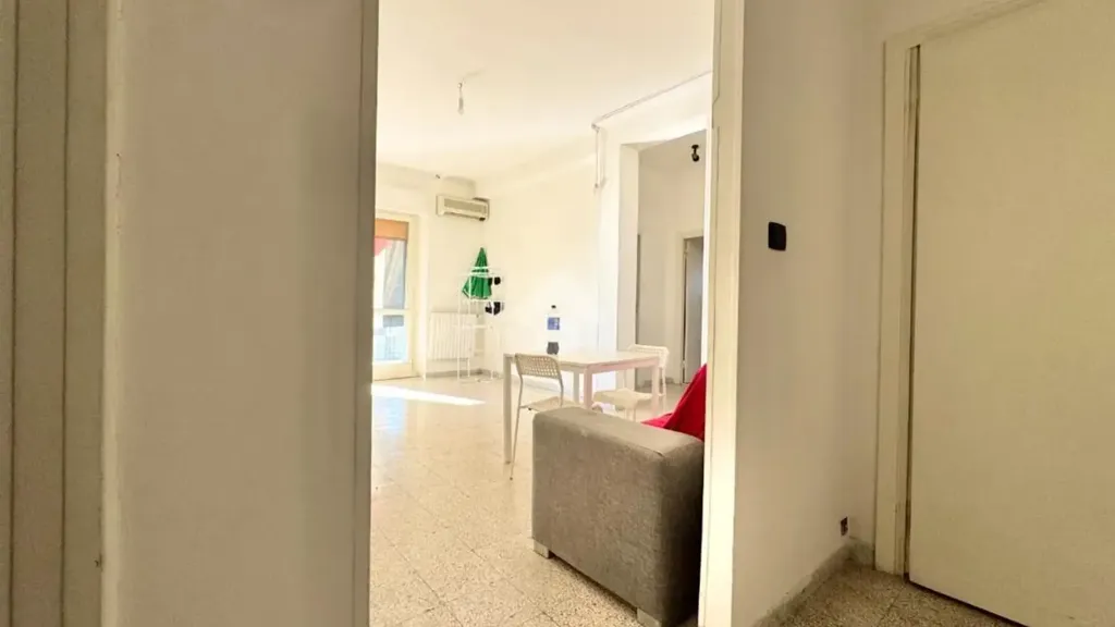 Living Room - 4-Room Apartment with Balcony in Bari