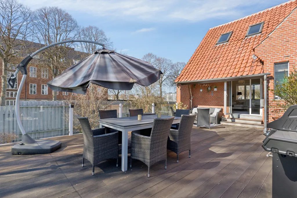 Terrasse - Murermestervilla with Garden in Hvidovre