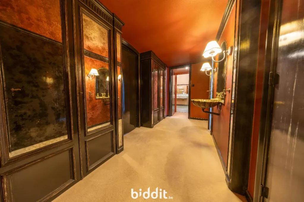 Esik - Characterful Apartment with View on Bd. Piercot