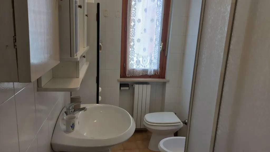 Vannitoad - Trilocale with Balcony in Belvedere Ostrense