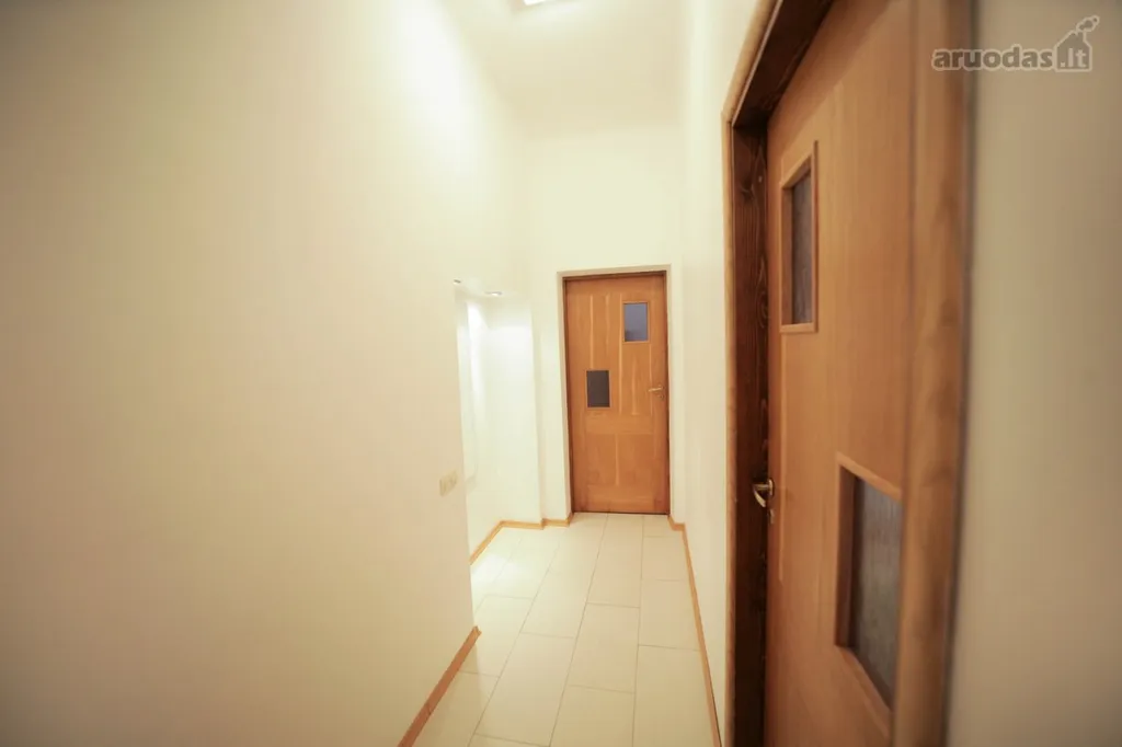 hallway_entrance