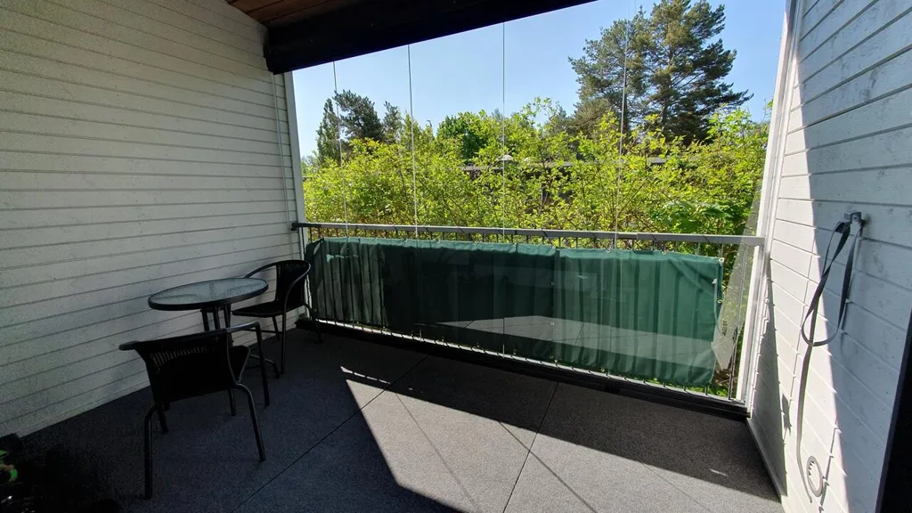 Terrass - Modern End-Terrace Flat with Sauna in Tikkurila