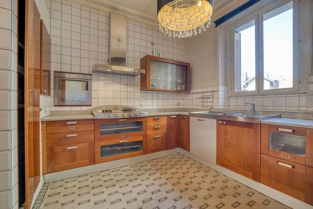 Köök - Luxury Apartment with Lake View in Annecy