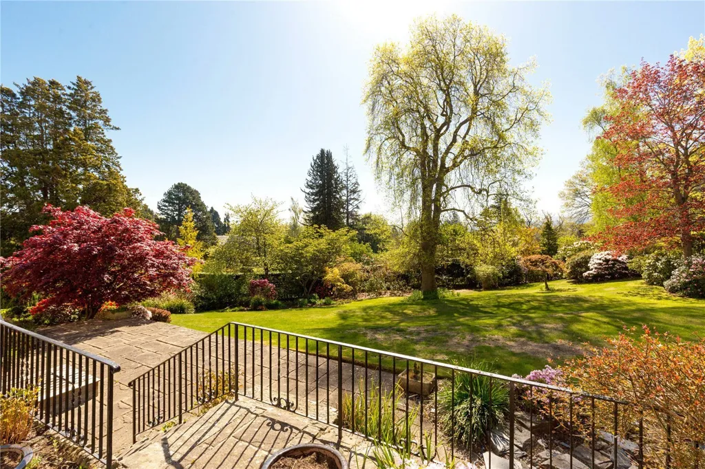 Aed - 5 magamistoaga kinnisvara asukohas Edinburgh