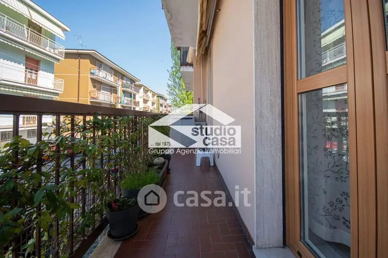 Balcon - Modernised Apartment with Balcony in Spino d'Adda