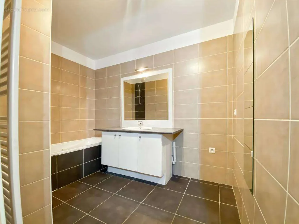 Salles de bain - Appartement T3 avec Terrasse à Montpellier Centre