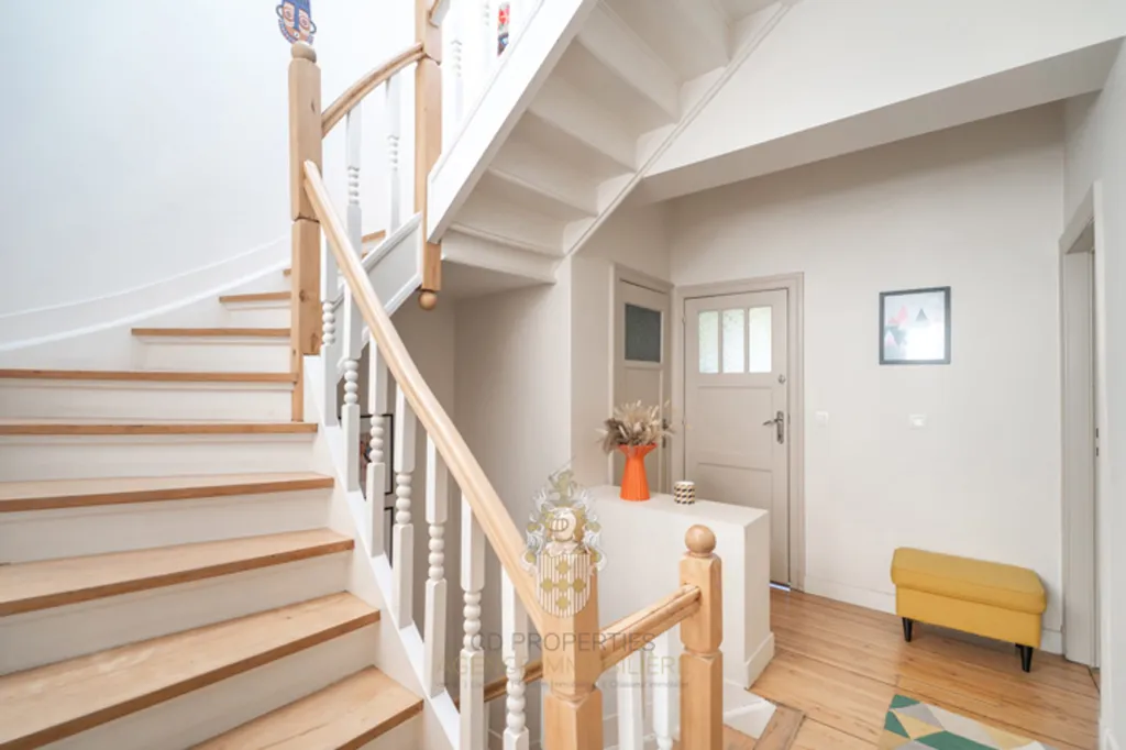Toad - Renovated Character House with Terraces in Woluwe-Saint-Pierre