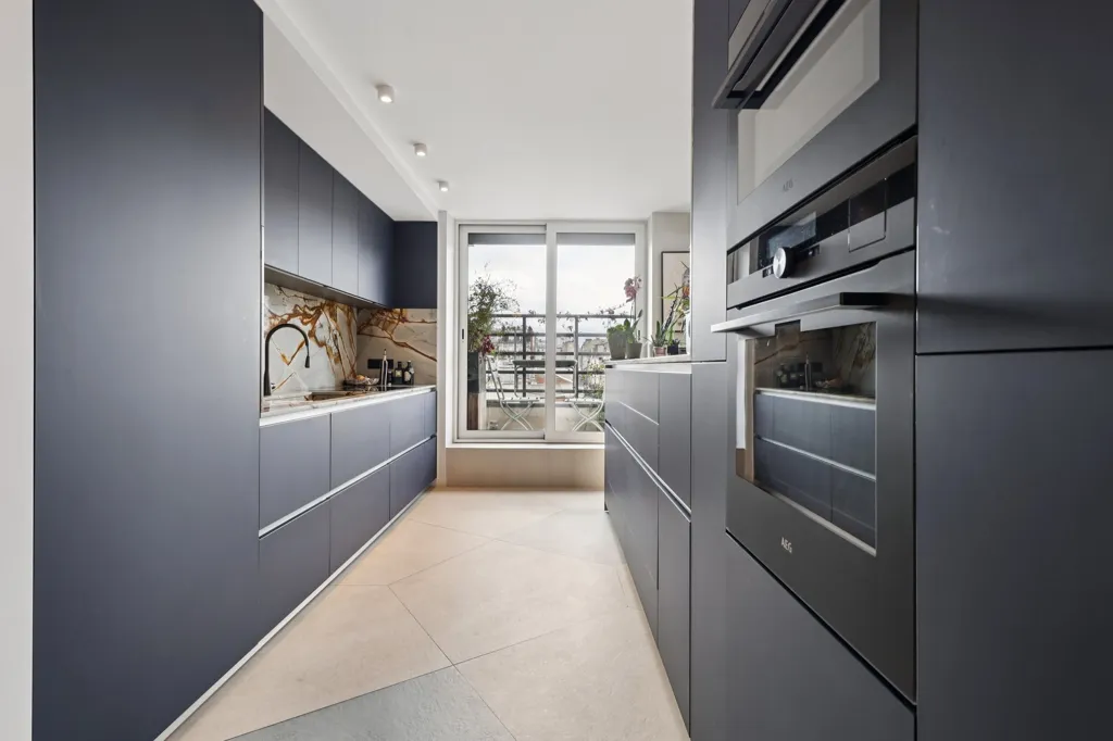 Köök - Luxury Apartment with Rooftop Terrace in Batignolles