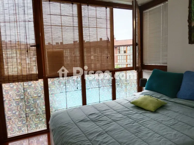 Magamistoad - Apartment with South-Facing Views in Badames