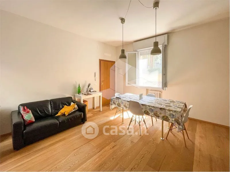 Séjour - Rustic Flat with Central Heating in Reggio Emilia Centre