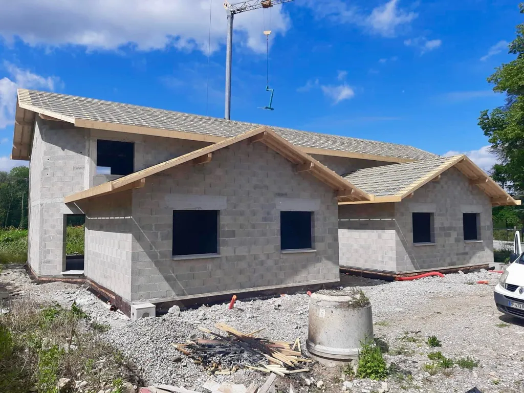 Extérieur - Duplex Neuf avec Jardin à Draillant