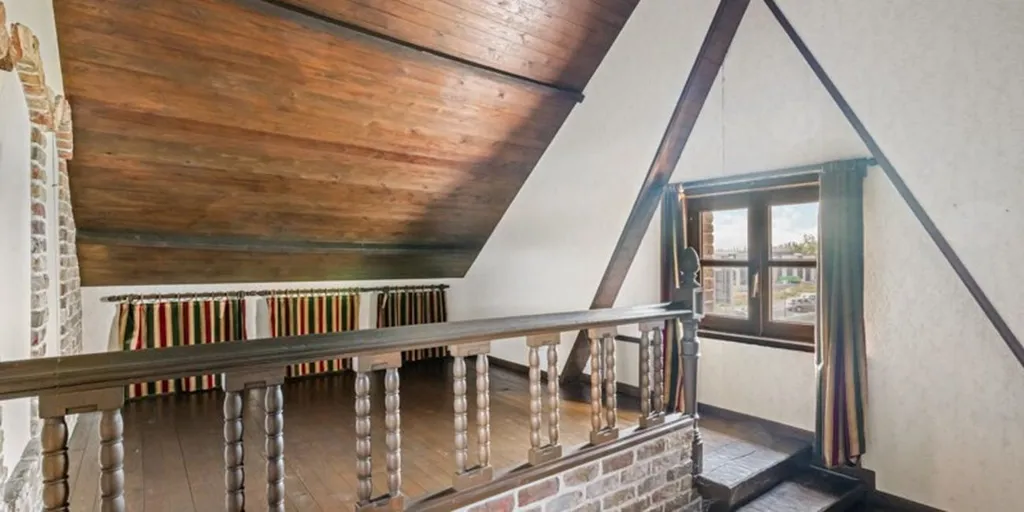 Pièces - Maison à rénover avec vue sur l'eau à Oudenburg