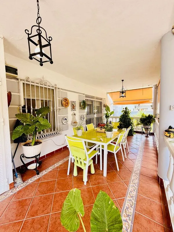 Terrasse - Single-Storey Chalet with Terrace in Montequinto