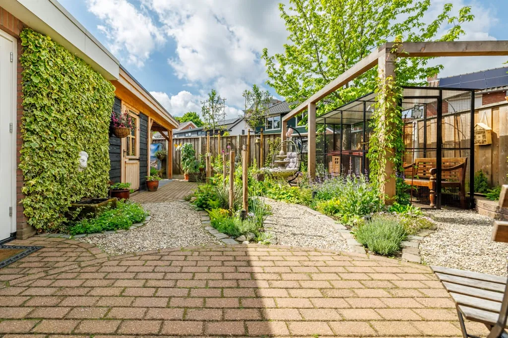 Jardin - Detached House with Garden in Almelo