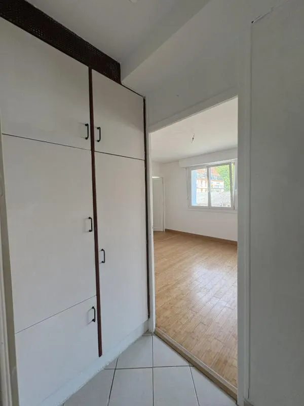 Buanderie - Appartement avec Garage et Cave près du Centre-ville d'Arras