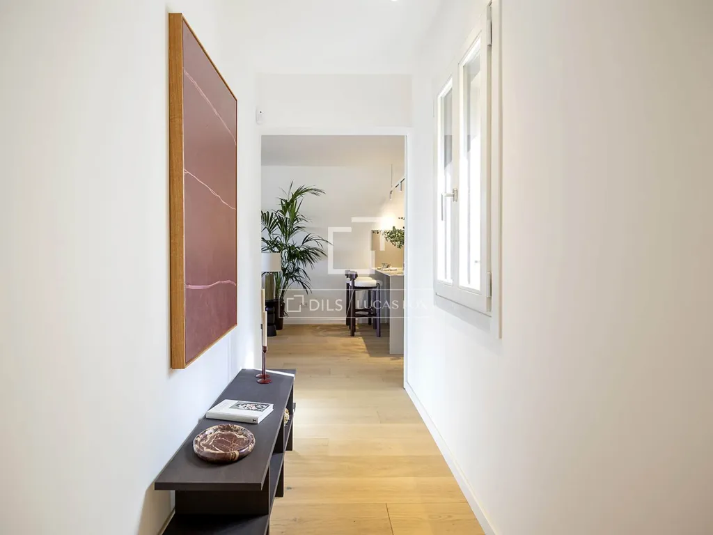 Entrée - Renovated Apartment with Terrace in Eixample Right