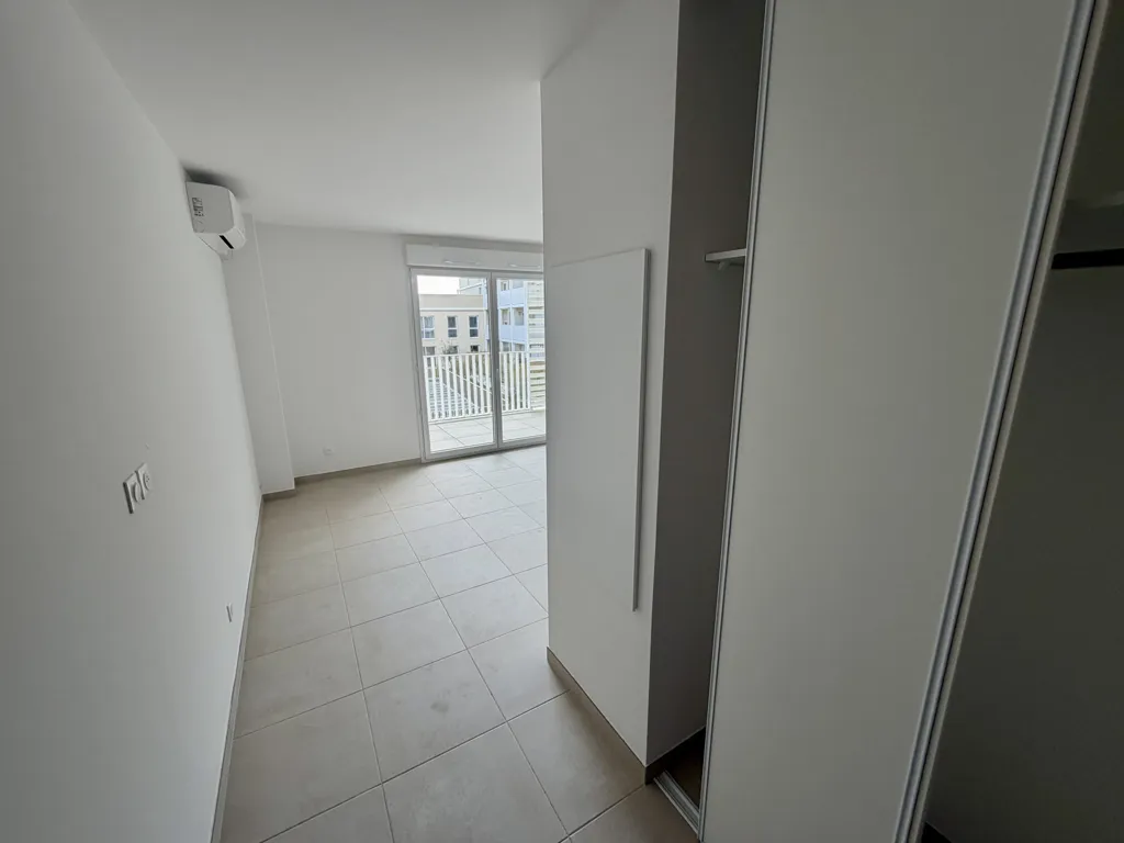 Toad - Studio with Terrace in Monteux