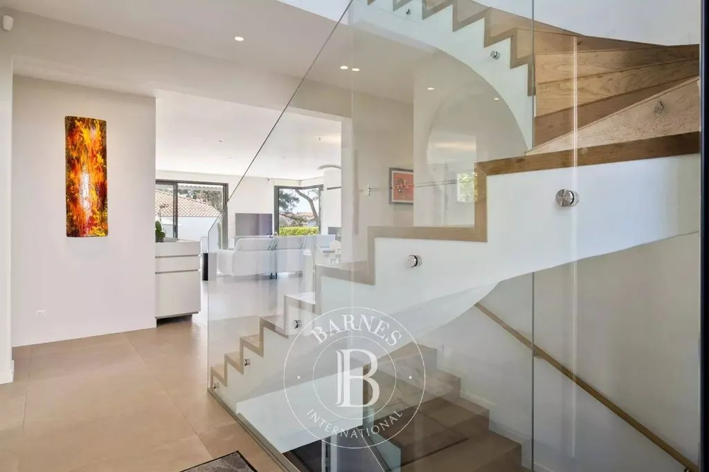 Pièces - Maison Luxueuse avec Piscine sur le Golf de Biarritz