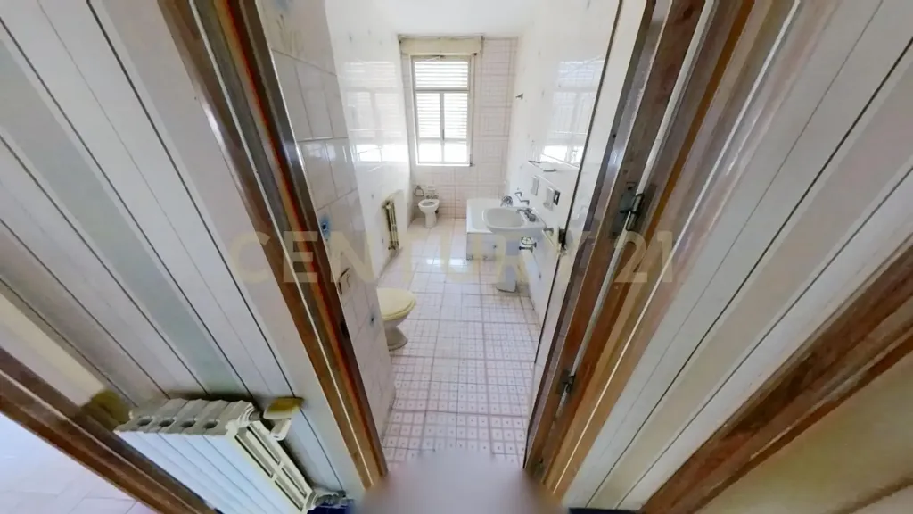 Salles de bain - Historic Apartment with Balcony in Modica