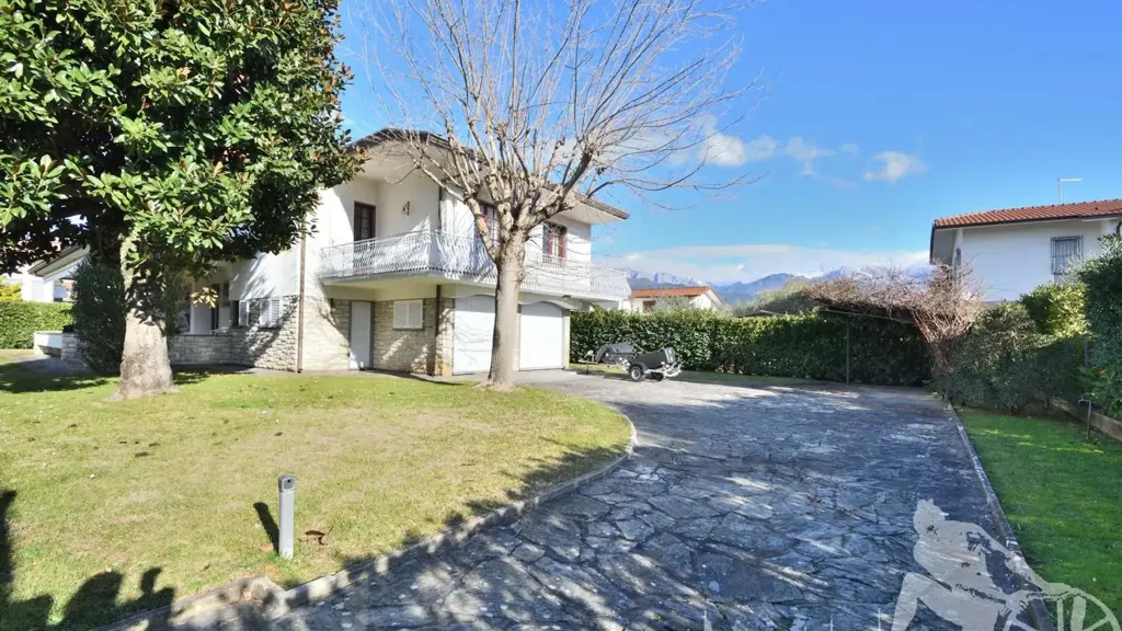 Välivaade - Villa with Garden in Forte Dei Marmi