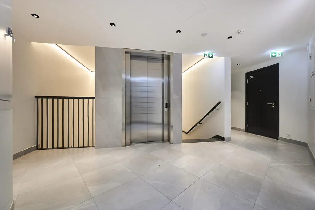 Entrée - Penthouse with South-Facing Balcony in North Tallinn