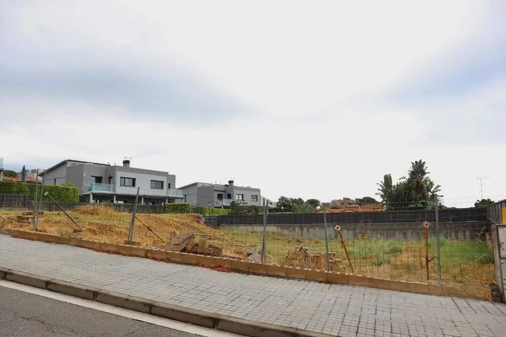 Aed - Development Land with Sea View in Mataró